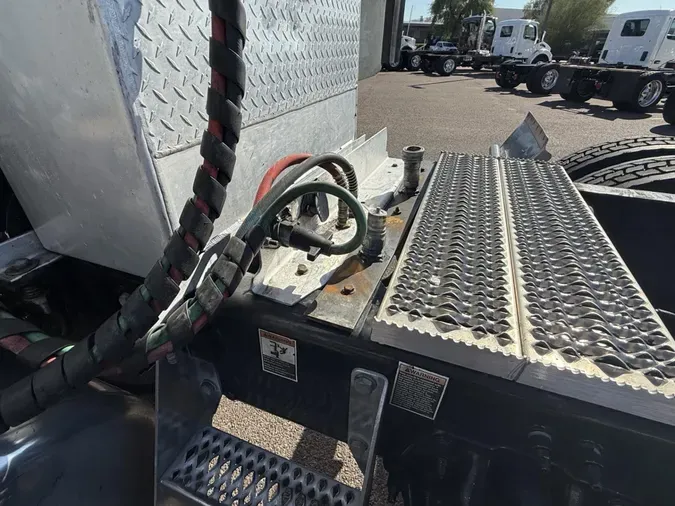 2020 Peterbilt 389