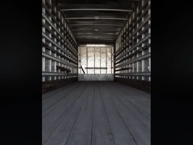 2017 FREIGHTLINER/MERCEDES M2 106