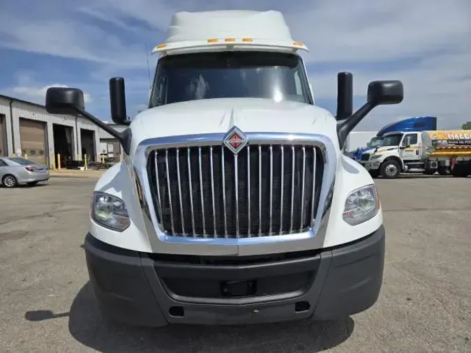 2020 International LT625