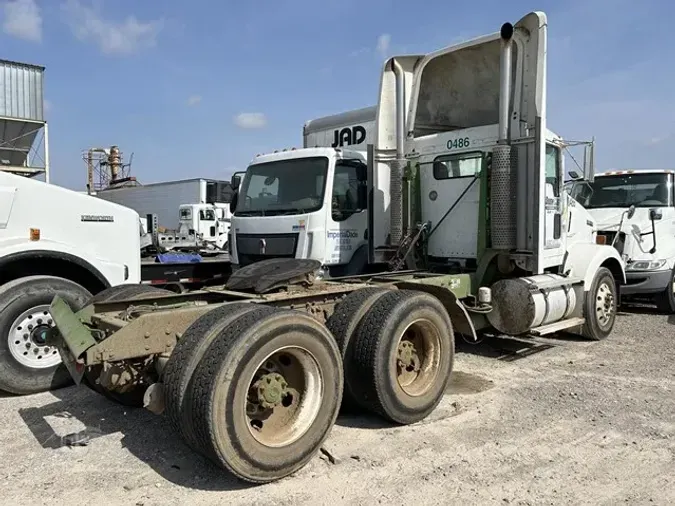 2005 KENWORTH T800