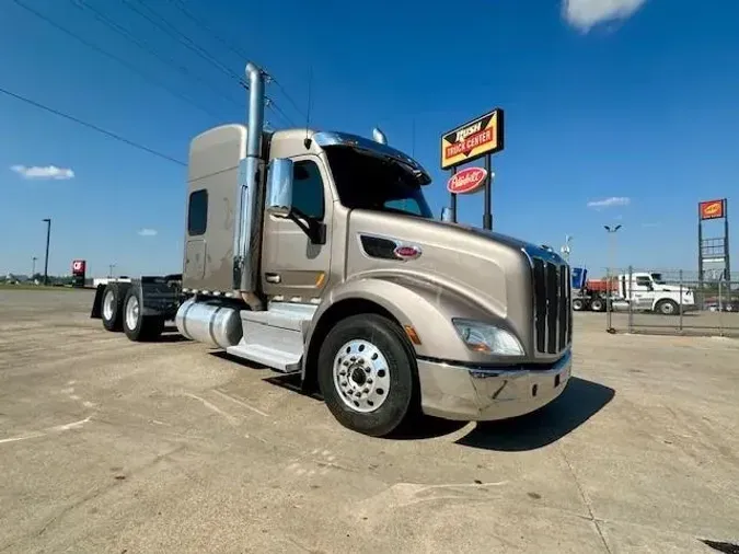 2020 Peterbilt 579