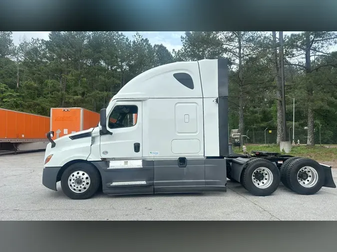 2021 Freightliner Cascadia