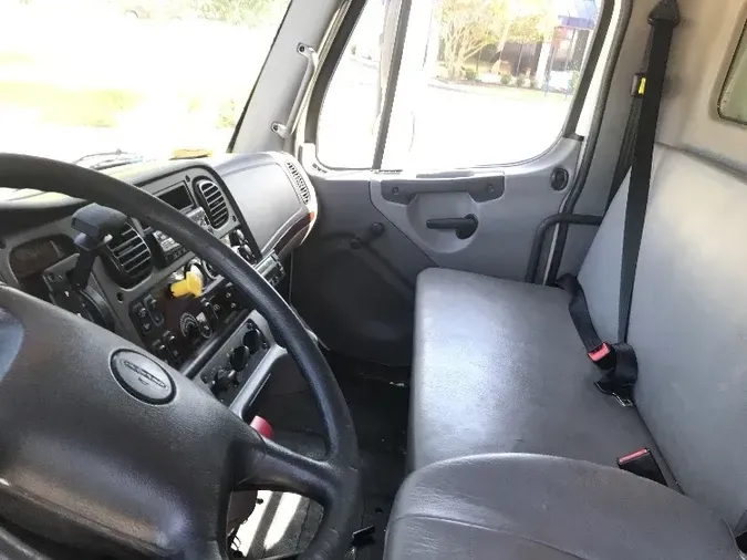 2018 Freightliner M2