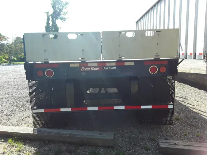 2015 GREAT DANE TRAILER FLATBED/STAKE