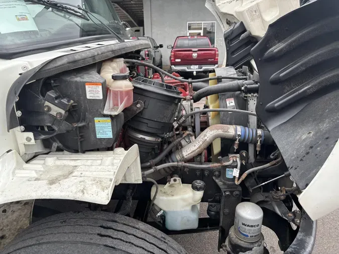 2020 Freightliner Business Class M2 106