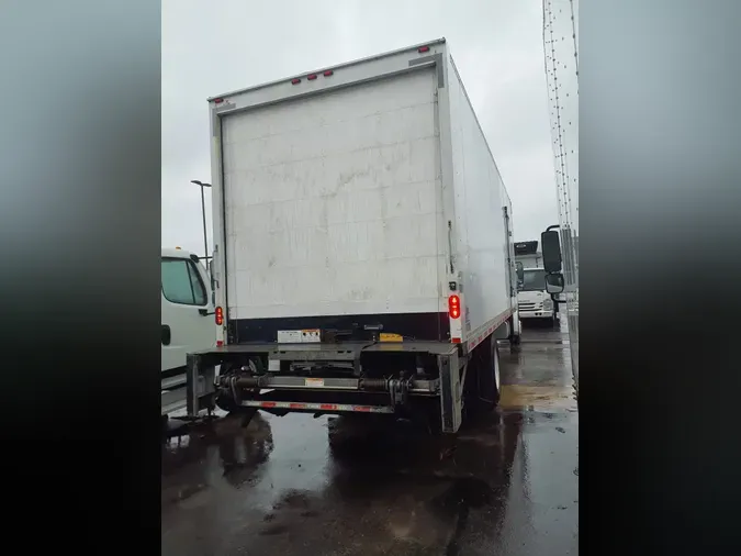 2018 FREIGHTLINER/MERCEDES M2 106