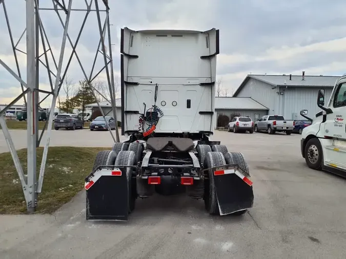 2020 NAVISTAR INTERNATIONAL LT625 SLPR CAB