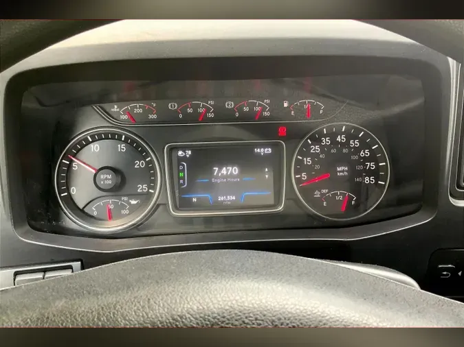 2022 INT LT625 6x4