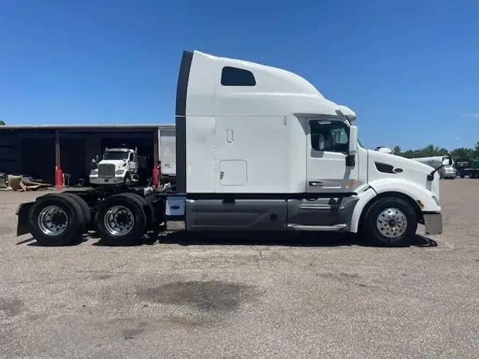 2020 Peterbilt 579