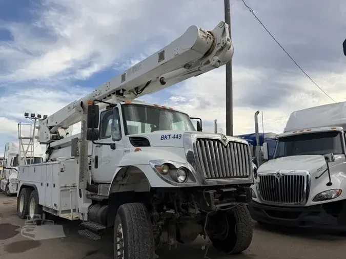 2012 ALTEC AM900-E100
