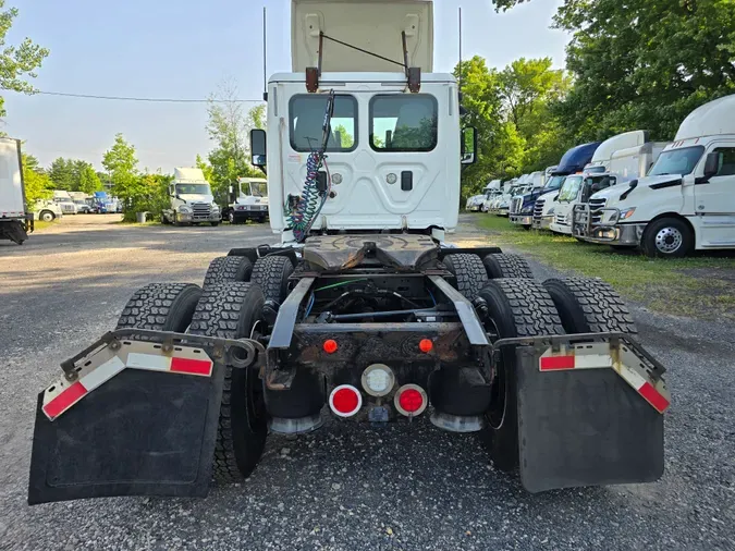 2017 FREIGHTLINER/MERCEDES CASCADIA 125