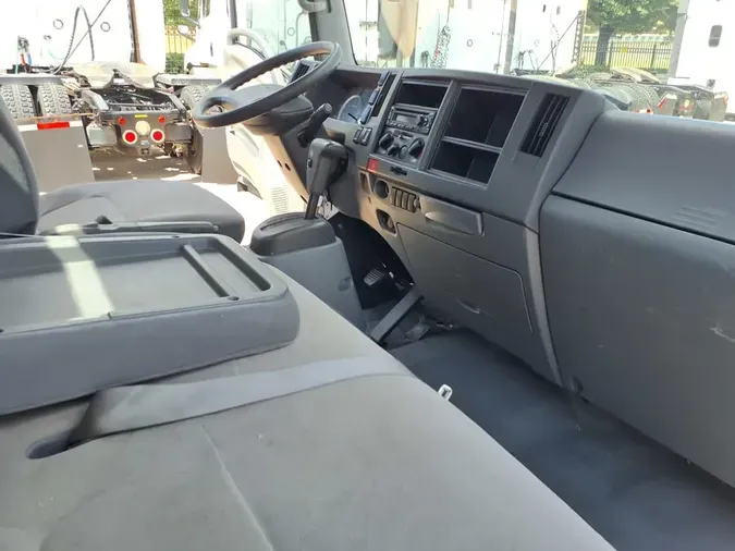 2019 ISUZU NPR