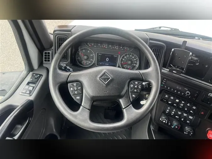 2022 INTERNATIONAL LT625