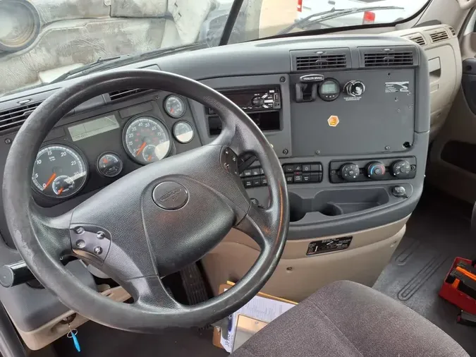 2019 FREIGHTLINER/MERCEDES CASCADIA 113e47e2701504f7970c853654c93207006