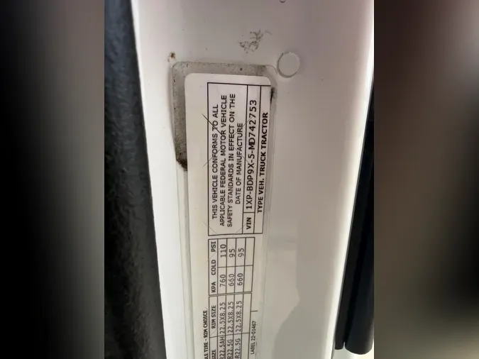 2021 Peterbilt 579e4801e8b3274ca3b02102353670b7b29