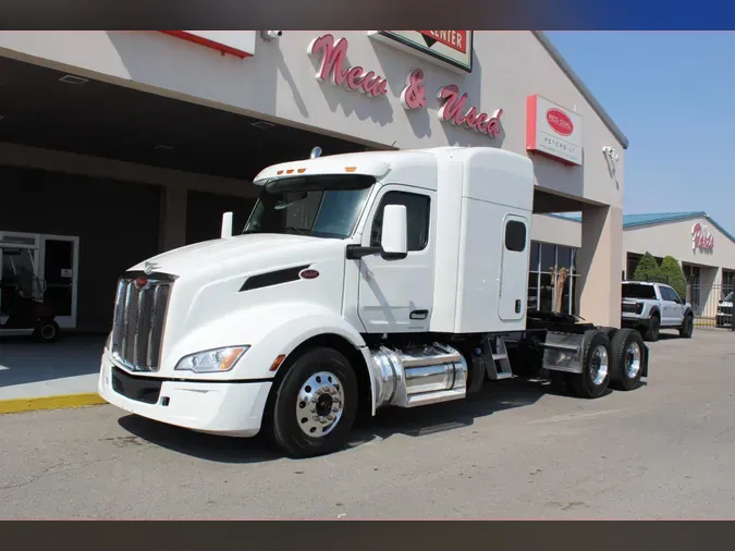 2023 Peterbilt 579