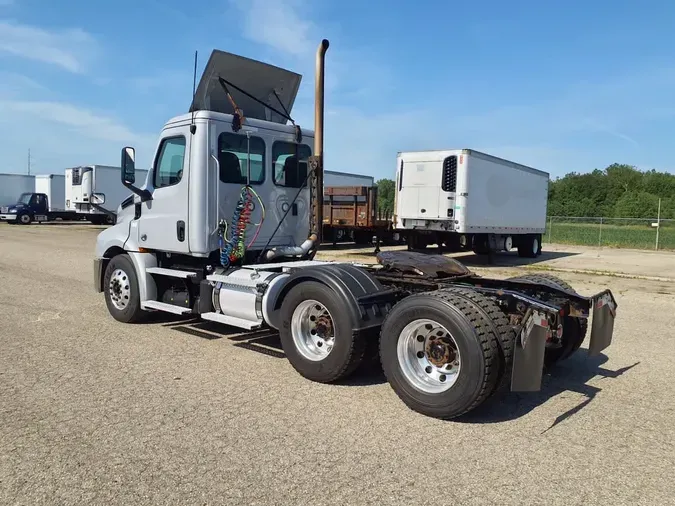 2020 FREIGHTLINER/MERCEDES NEW CASCADIA PX12664e491f9d286ffa8db9f1ee57e996877f7