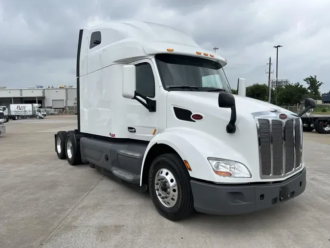 2021 Peterbilt 579