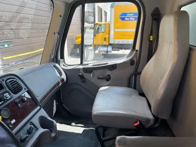 2019 Freightliner M2