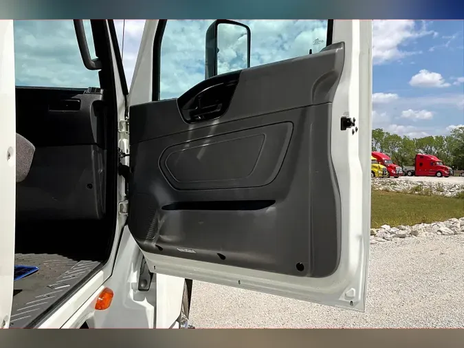 2020 INT LT625 6x4