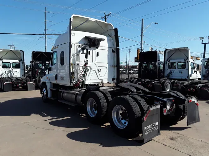 2020 FREIGHTLINER/MERCEDES CASCADIA 125