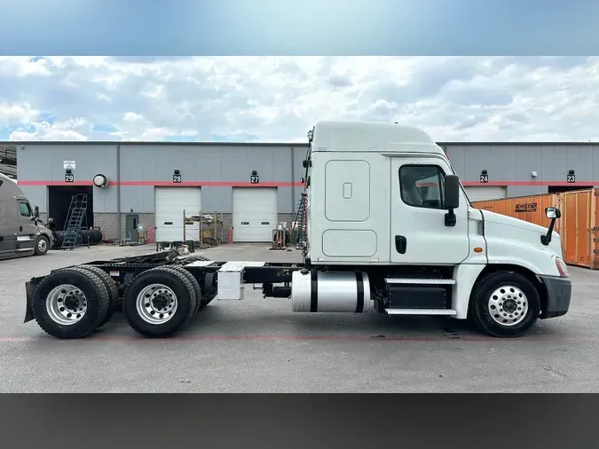 2020 Freightliner Cascadia