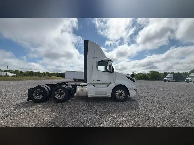 2020 Volvo VNL300