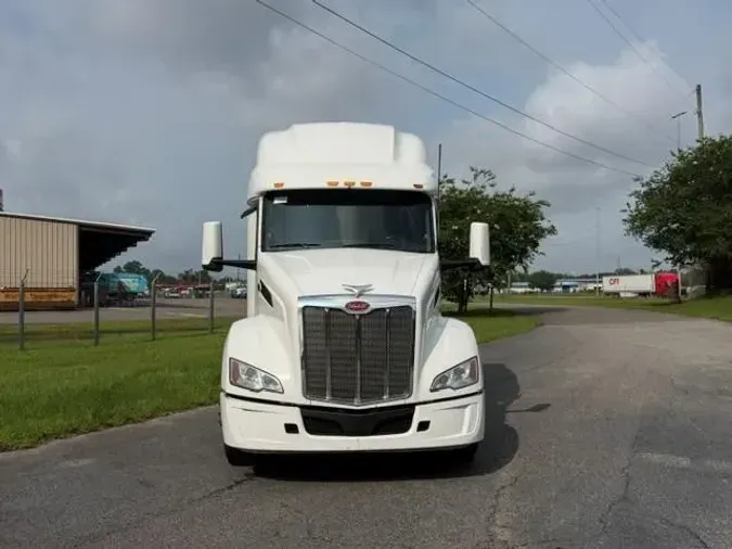 2023 Peterbilt 579