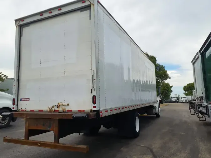 2019 FREIGHTLINER M2 106