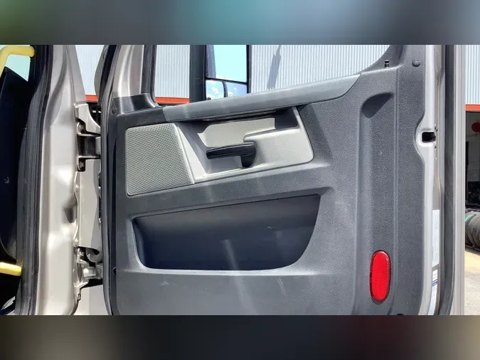 2022 Freightliner Cascadia 126