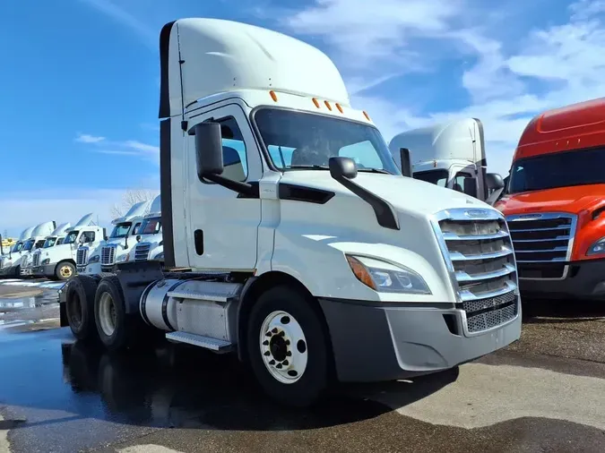 2020 FREIGHTLINER/MERCEDES NEW CASCADIA 116