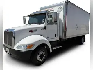 2019 Peterbilt 325