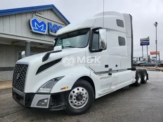 2024 VOLVO VNL64T760