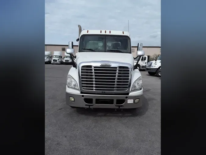 2018 FREIGHTLINER/MERCEDES CASCADIA 125