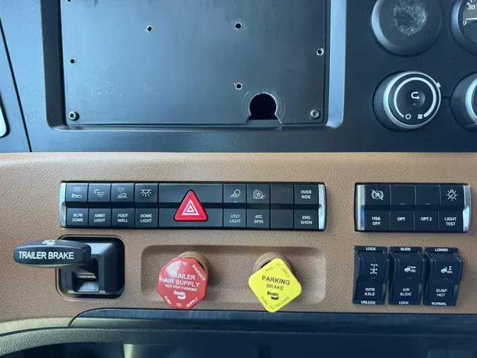 2023 Freightliner Cascadia