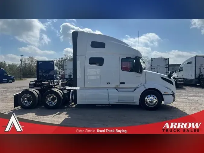 2020 VOLVO VNL760