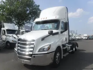 2019 FREIGHTLINER NEW CASCADIA PX12664