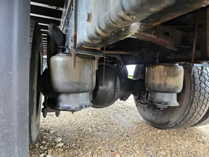 2017 FREIGHTLINER M2 106