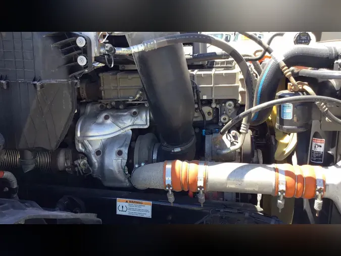 2021 Freightliner Cascadia 126