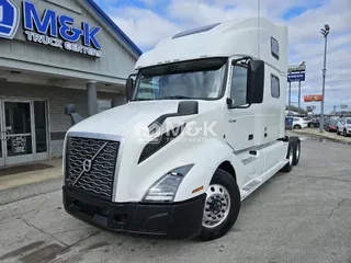 2022 VOLVO VNL64T860