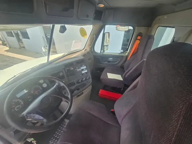 2018 FREIGHTLINER CASCADIA 125
