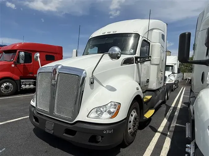 2021 KENWORTH T680