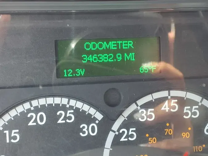 2017 FREIGHTLINER/MERCEDES M2 106