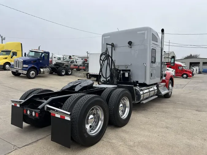 2019 Kenworth T880