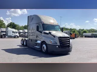 2022 Freightliner Cascadia 126