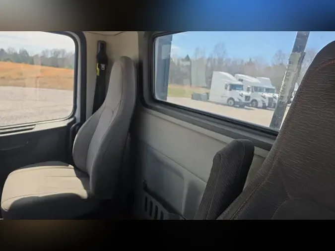 2020 Volvo VNL300e4c08f5c61f86777b61df3d5ca4d49f2