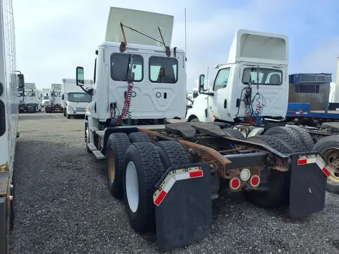 2018 FREIGHTLINER/MERCEDES CASCADIA 125e4c3d65a8d9a99be5b552401ef0cd2ba