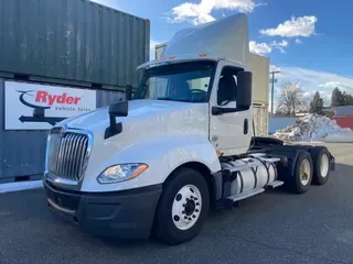 2019 NAVISTAR INTERNATIONAL LT625 DAYCAB T/A