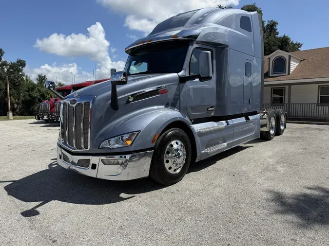 2023 Peterbilt 579
