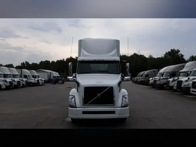 2018 Volvo VNL300